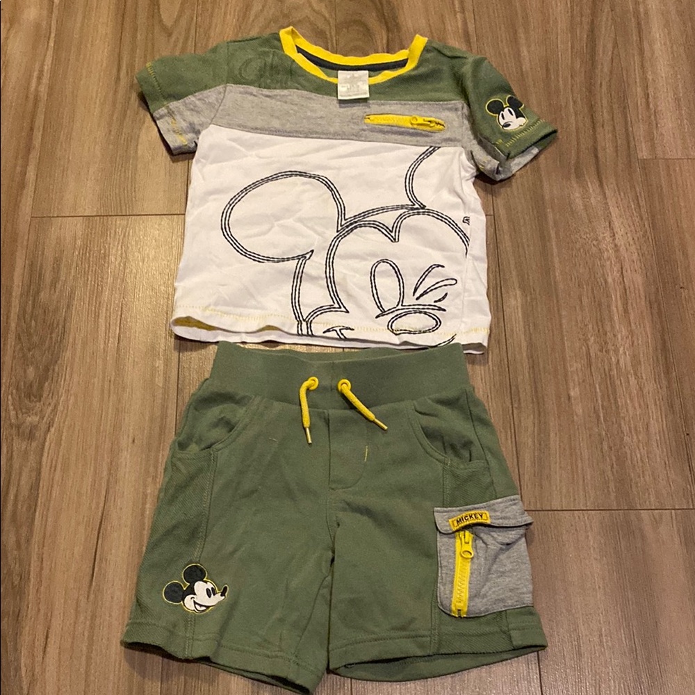 Disney Green and Yellow Kids Matching Set